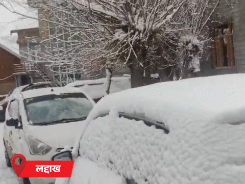 MP में टेम्परेचर 1.7°, छत्तीसगढ़ में ओस जमी:साल के आखिरी दिन कश्मीर में बर्फबारी; दिल्ली एयरपोर्ट पर 148 फ्लाइट कैंसिल, 150 में देरी