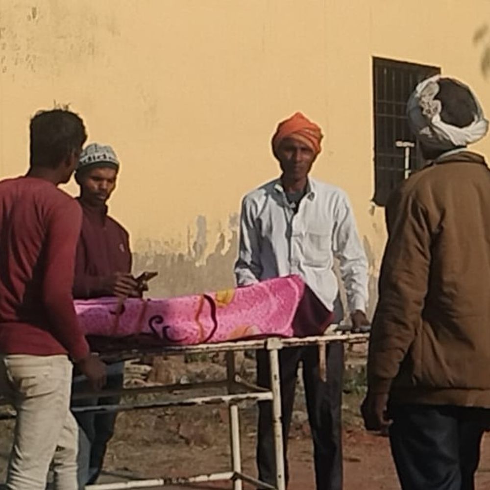 पलामू में ससुराल आए युवक का शव मिला:  दो माह पहले किया था प्रेम विवाह, परिजनों ने ससुराल पक्ष पर लगाया हत्या का आरोप – Palamu News