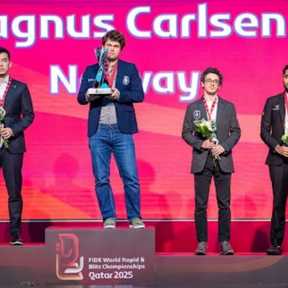 चेस वर्ल्ड नंबर-1 कार्लसन 9वीं बार ब्लिट्ज खिताब जीते:अर्जुन एरिगैसी को ब्रॉन्ज, ऐसी उपलब्धि हासिल करने वाले दूसरे भारतीय प्लेयर