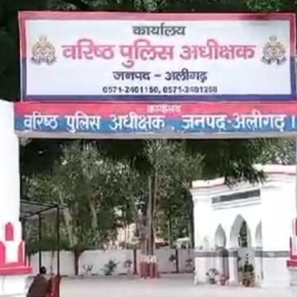 अलीगढ़ में सेंटर पॉइंट नो-व्हीकल जोन:नववर्ष पर यातायात पुलिस ने की तैयारी, भारी वाहनों का डायवर्जन