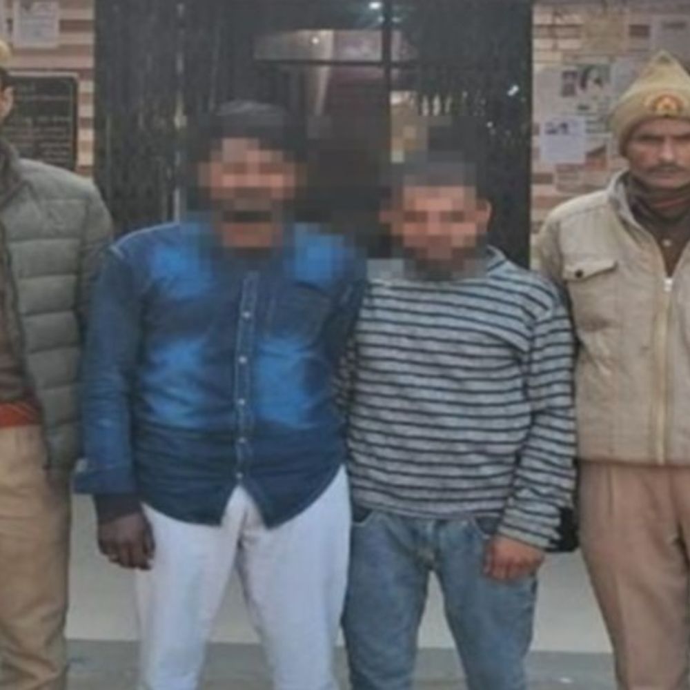 पथराव कर उड़ाई अफवाह:अलीगढ़ में आजाद समाज पार्टी के दो नेता गिरफ्तार, एक्स के माध्यम से गाड़ी पर पथराव की दी झूठी सूचना