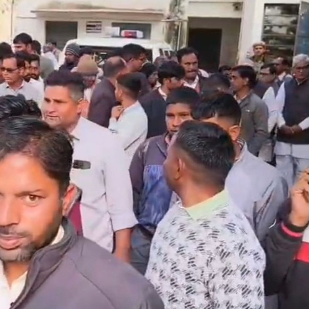 चूरू में अंबेडकर पर अभद्र टिप्पणी को लेकर विरोध:  एसडीएम को सौंपा ज्ञापन, युवक पर कार्रवाई की मांग – Churu News