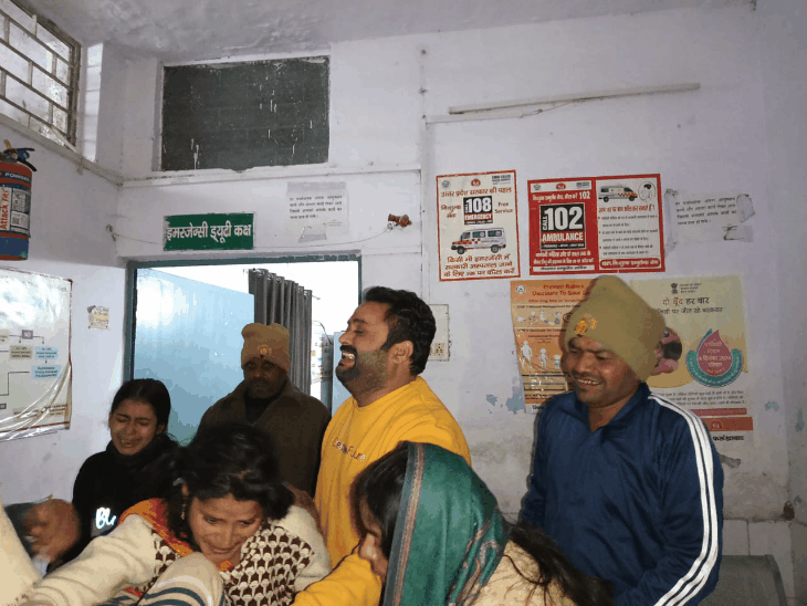 फर्रुखाबाद में अज्ञात वाहन की टक्कर से युवक की मौत:सेंट्रल बैंक में था कार्यरत, पुलिस जांच में जुटी