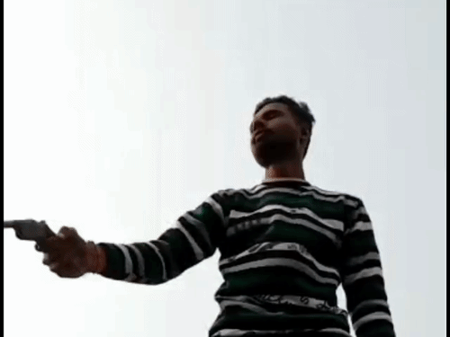 बरेली में नववर्ष पर ‘तमंचा डिस्को’ पड़ा भारी:सोशल मीडिया पर फायरिंग का वीडियो डाला, पुलिस ने दबोचा