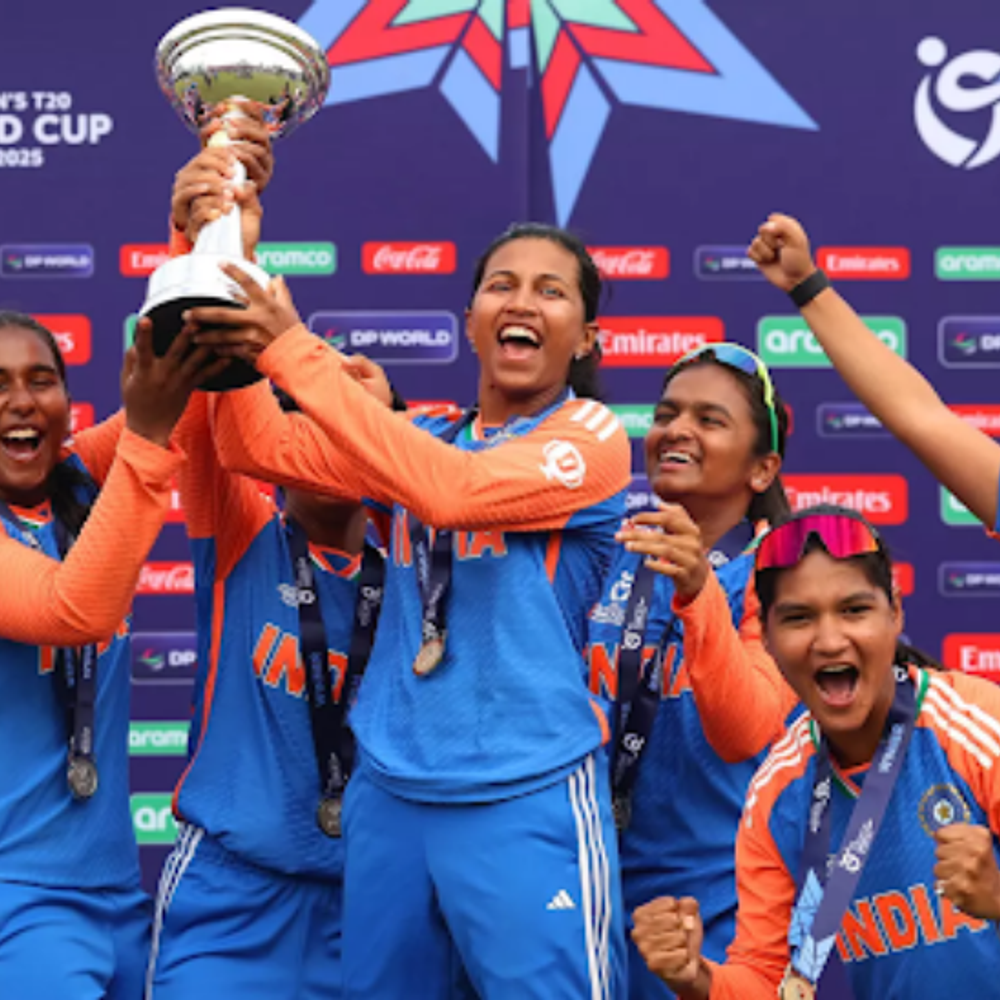 2025 में भारतीय महिला टीम की वनडे में 65.22% जीत:हरमनप्रीत की कप्तानी में वर्ल्ड कप जीता; मंधाना ने 23 वनडे मैचों में 1362 रन बनाए