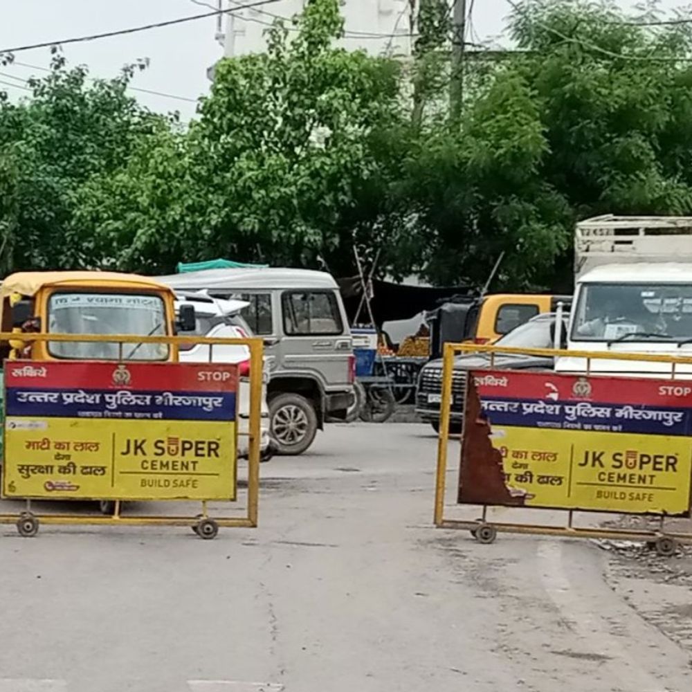 बथुआ तिराहा पर स्थायी ट्रैफिक डायवर्जन लागू:2 जनवरी से लोहंदी मार्ग वन-वे, यातायात का स्वरूप बदला