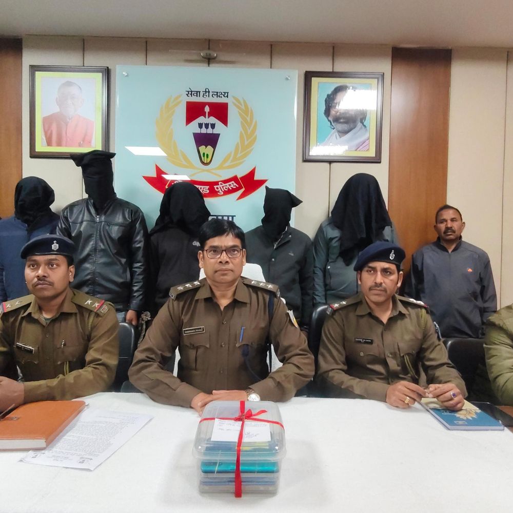 हजारीबाग में एस्कॉर्ट सर्विस ठगी गिरोह का पर्दाफाश:  छह साइबर अपराधी गिरफ्तार, देशभर में करते थे ब्लैकमेलिंग – Hazaribagh News