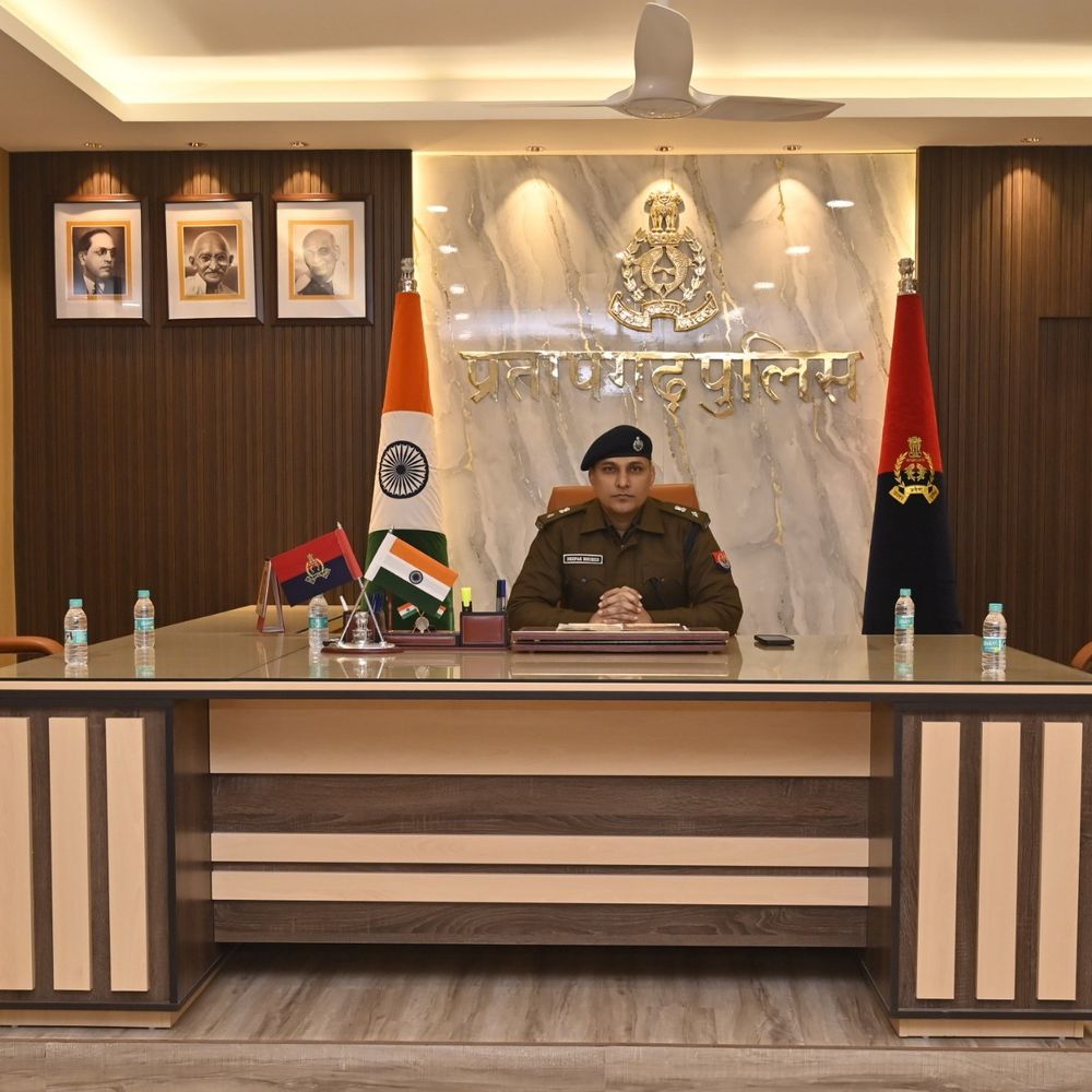 प्रतापगढ़ पुलिस ने 2025 में अपराध पर शिकंजा कसा:16 करोड़ की अवैध संपत्ति जब्त, 400 अपराधियों पर गैंगस्टर एक्ट