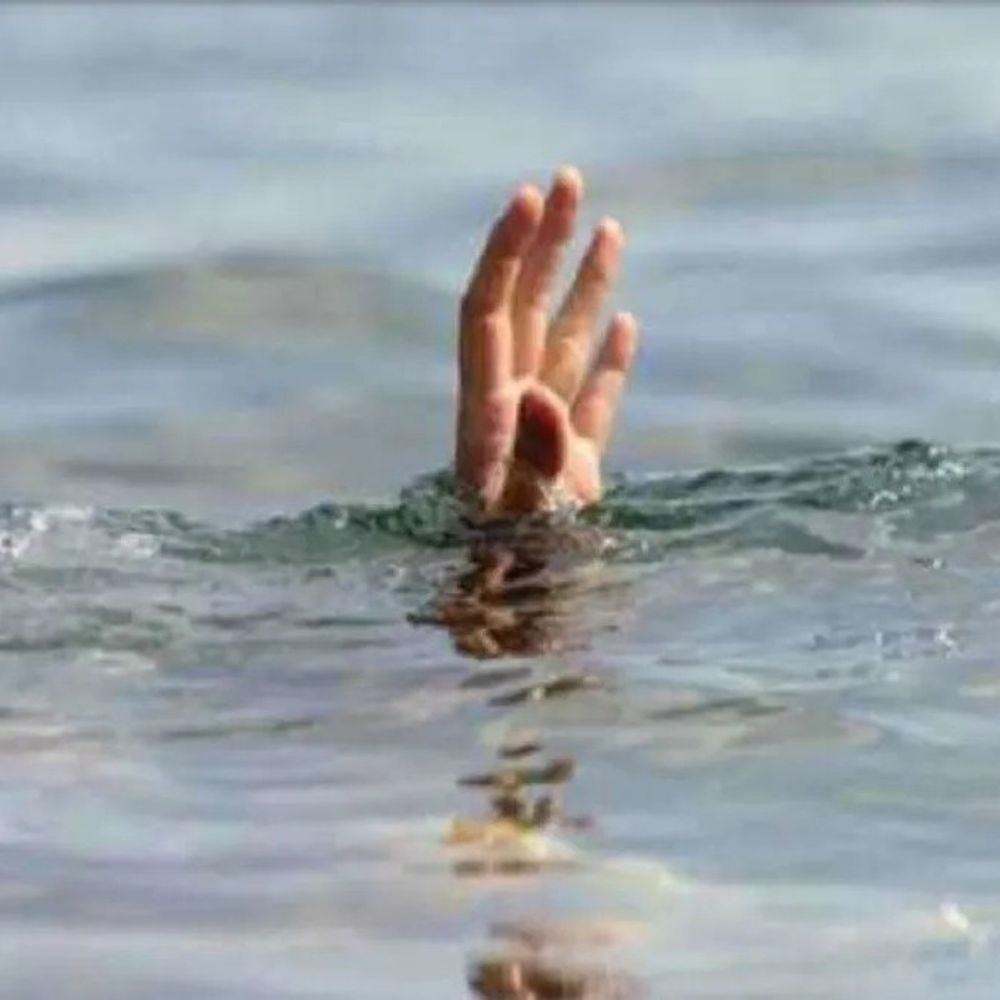 ​​​​​​​गिरिडीह में तालाब में डूबने से मासूम की मौत:  खेलने के दौरान हुआ हादसा, दूसरे बच्चे को सुरक्षित बचाया गया; गांव में पसरा मातम – Giridih News