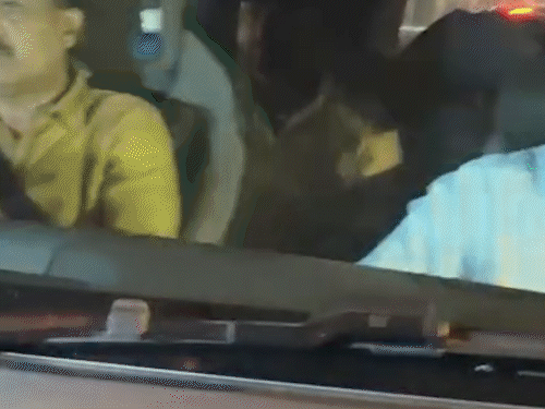 सनी देओल ने दी थी पैप्स को गाली:फोटोग्राफर वरिंदर चावला बोले- वो जया बच्चन की तरह गुस्सैल, हमारी क्या गलती, हम काम ही कर रहे थे