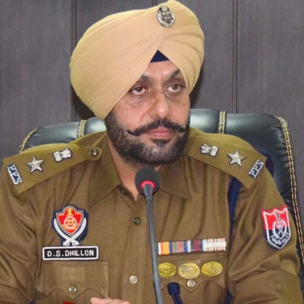 पठानकोट में पाक जासूसी के आरोप में नाबालिग गिरफ्तार:  एक साल से ISI के संपर्क में था, मोबाइल में मिली चैट और कॉल रिकॉर्डिंग – Pathankot News