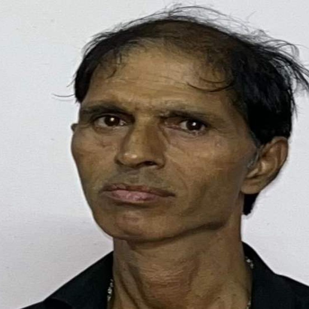 इंदौर में सड़क किनारे गिरा होटल कर्मचारी, मौत:पुलिस का अनुमान- ठंड के चलते अकड़ा शरीर, वक्त पर इलाज नहीं मिला