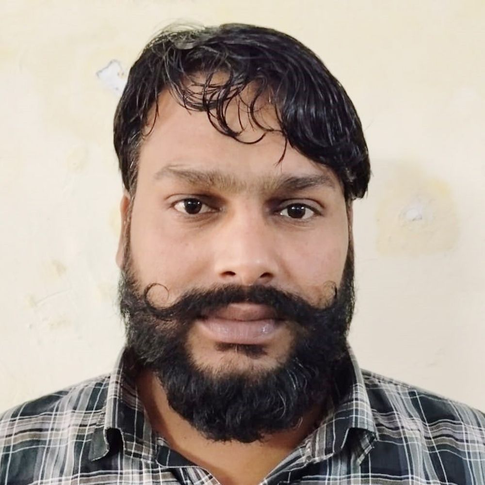पलवल में DIPRO ड्राइवर ने लौटाए 1 लाख रुपये:  जिला सचिवालय की पार्किंग में मिले, पुलिस की मदद से मालिक को ढूंढा मालिक – Palwal News