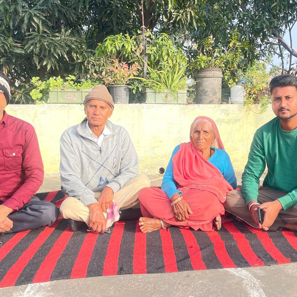बूंदी के बुजुर्ग दंपती ने लिया देहदान का संकल्प:  बेटे के जन्मदिन पर लिया मानवता की सेवा का अनोखा फैसला – Bundi News