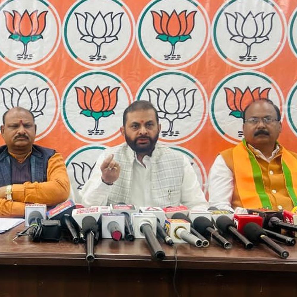 सूरजपुर में भाजपा ने ‘जी-राम-जी योजना की जानकारी दी:  भाजपा प्रदेश महामंत्री अखिलेश सोनी ने कहा- स्कीम ग्रामीण विकास में मील का पत्थर साबित होगी – Surajpur News