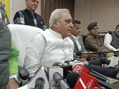 लेटलतीफी में गुरुग्राम-थानेसर की एजेंसी ब्लैकलिस्ट:  रिव्यू मीटिंग में PWD मंत्री के निर्देश; धुंध-कोहरे पर सड़कों की रोड मार्किंग, म्हारी सड़क ऐप रोज देखें अफसर – Haryana News