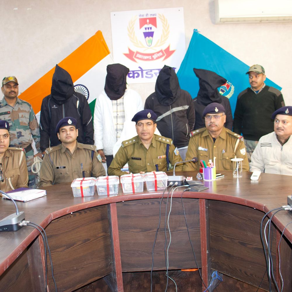 कोडरमा पुलिस ने 4 तस्करों को पकड़ा:  मादक पदार्थों की तस्करी के आरोप में भेजा जेल, तीन ग्राम ब्राउन शुगर बरामद – koderma News