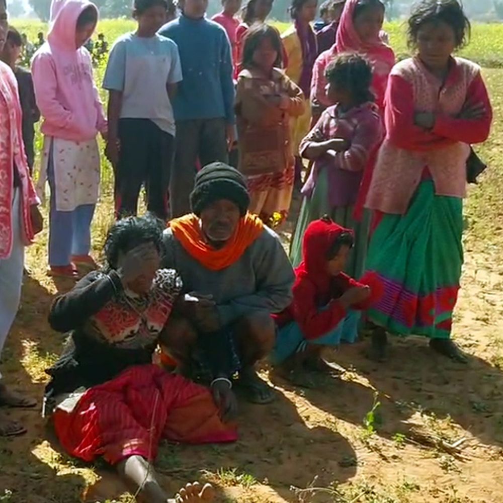 प्रेमी के परिजनों ने फटकारा, लड़की ने दी जान:  ​​​​​​​चार सालों से चल रहा था अफेयर, भाई ने कहा- प्रेमी के परिजनों के व्यवहार से थी परेशान – latehar News