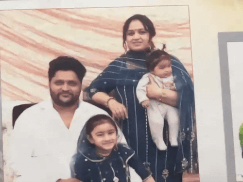 फिरोजपुर में परिवार की हत्या कर सुसाइड किया:पहले पत्नी और 2 बेटियों को गोली मारी, फिर खुद को शूट किया; बेडरूम से मिली लाशें