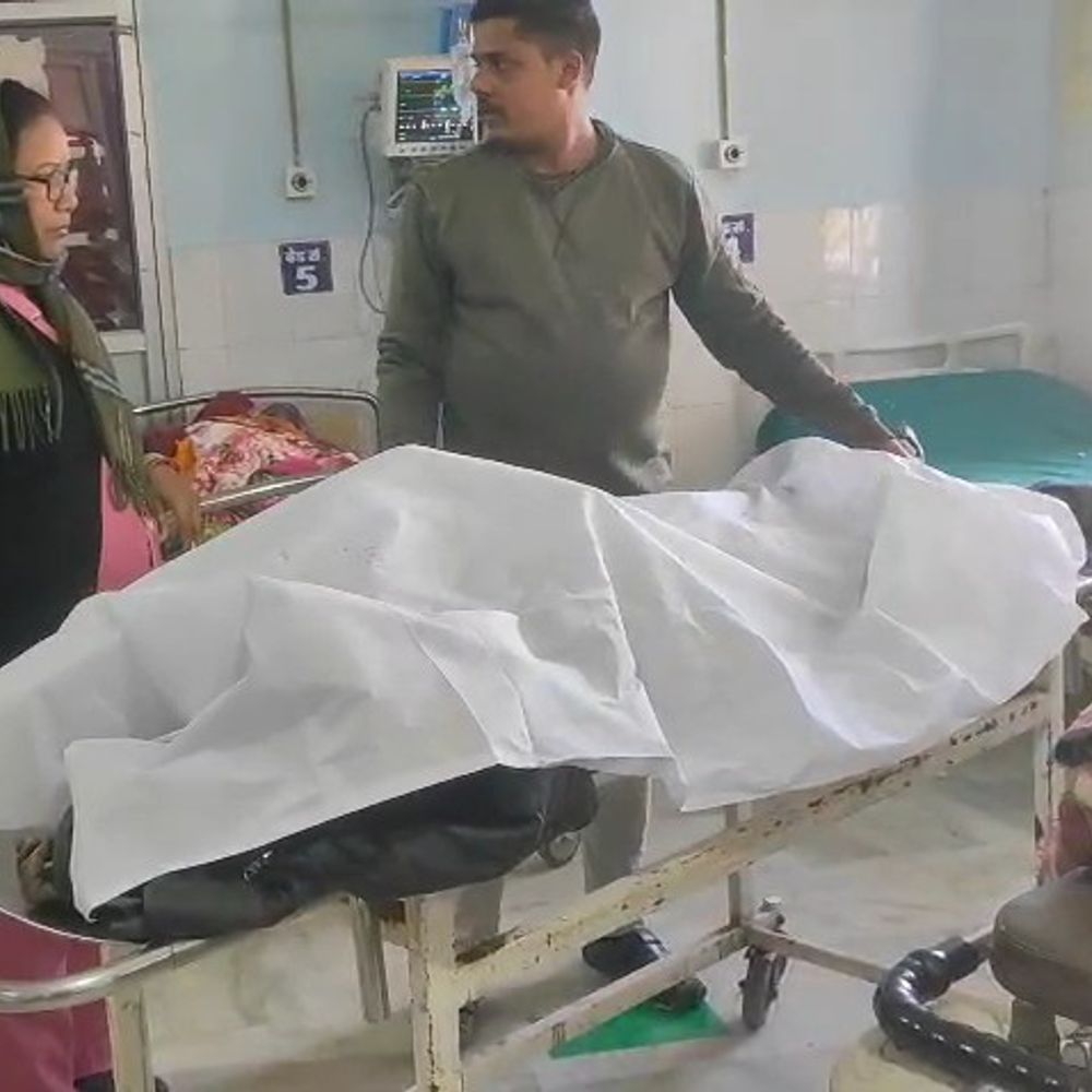 गुमला में सड़क हादसे में एक की मौत:  पुगू ढोरहा के पास बाइक सवार दो में से एक जख्मी, दूसरा मृत घोषित – Gumla News