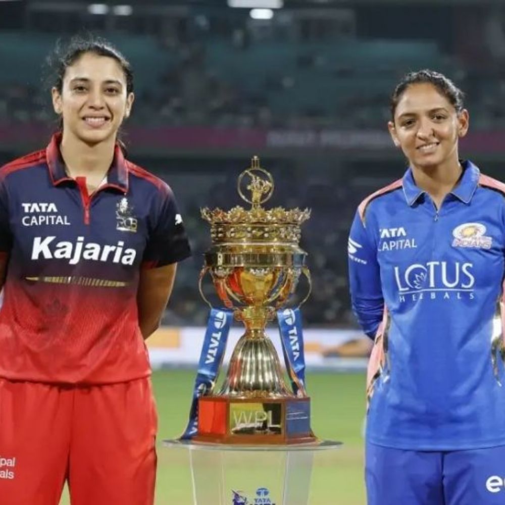 WPL की ओपनिंग सेरेमनी में हनी सिंह परफॉर्म कर रहे:जैकलिन फर्नांडीस ने डांस किया, मुंबई और बेंगलुरु के बीच पहला मैच