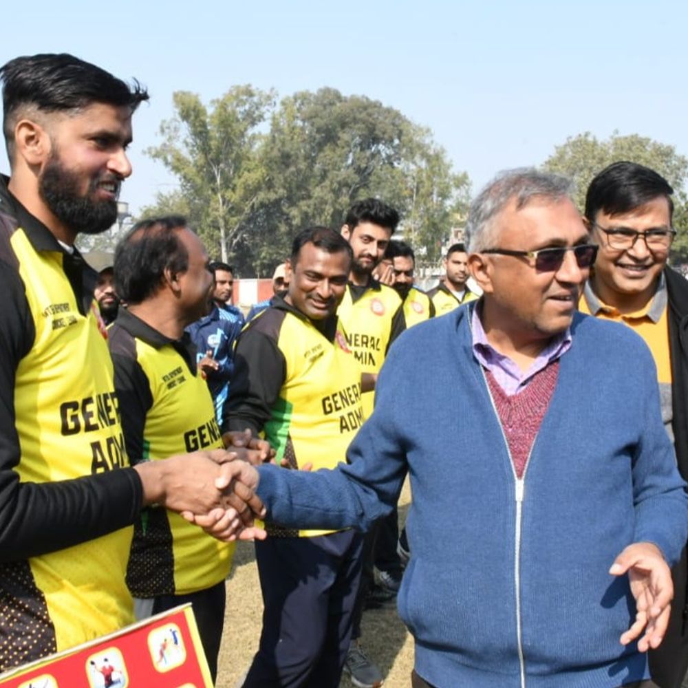 पूर्वोत्तर रेलवे टी-20 क्रिकेट लीग का हुआ आगाज:ऐशबाग रेलवे स्टेडियम में शुरू हुआ टूर्नामेंट, 10 टीमें मैदान में