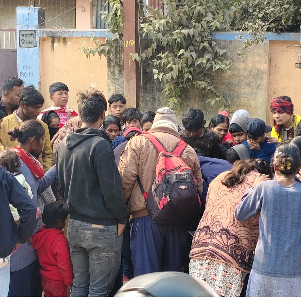 पटना में नाले के पास मिला ढाई महीने का भ्रूण:काले प्लास्टिक में लिपटा था, राहगीरों ने डायल-112 की पुलिस को दी सूचना