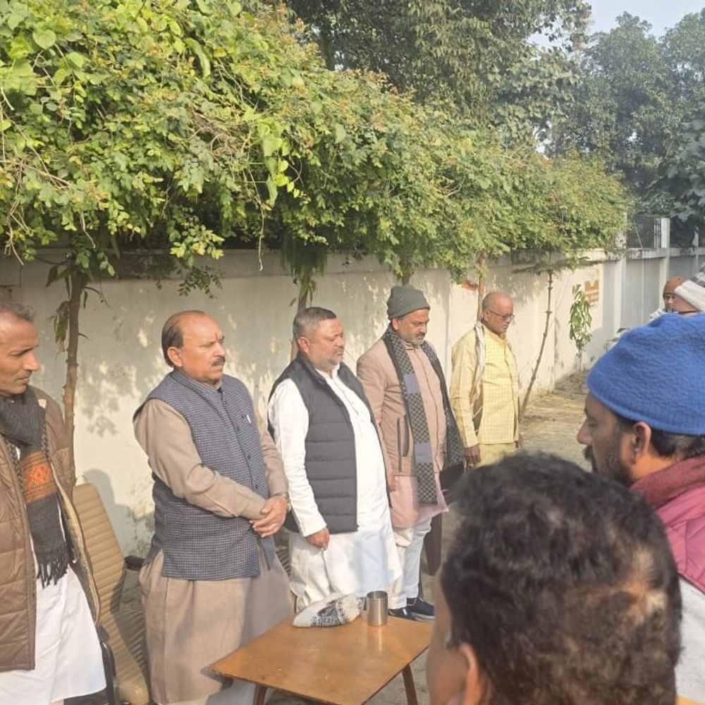 पूर्व विधायक के निधन के बाद बीजेपी का कार्यक्रम रद्द:शोकसभा कर कमलेश शुक्ला को दी श्रद्धांजलि, उत्तराखंड में चल रहा था इलाज