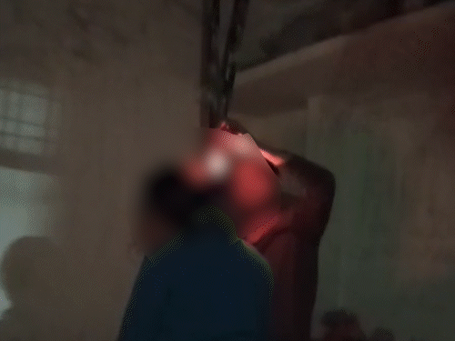 प्लीज मान जाओ...पति गिड़गिड़ाता रहा, पत्नी फंदे से लटकी:झांसी में 2 साल पहले शादीशुदा युवक से भागकर की थी शादी