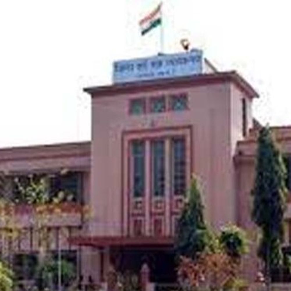 रायगढ़ में रेप के आरोपी को 20 साल कारावास:  नाबालिग को बहलाकर घर से भगा ले गया, कई बार संबंध बनाए; कोर्ट ने सुनाई सजा – Raigarh News