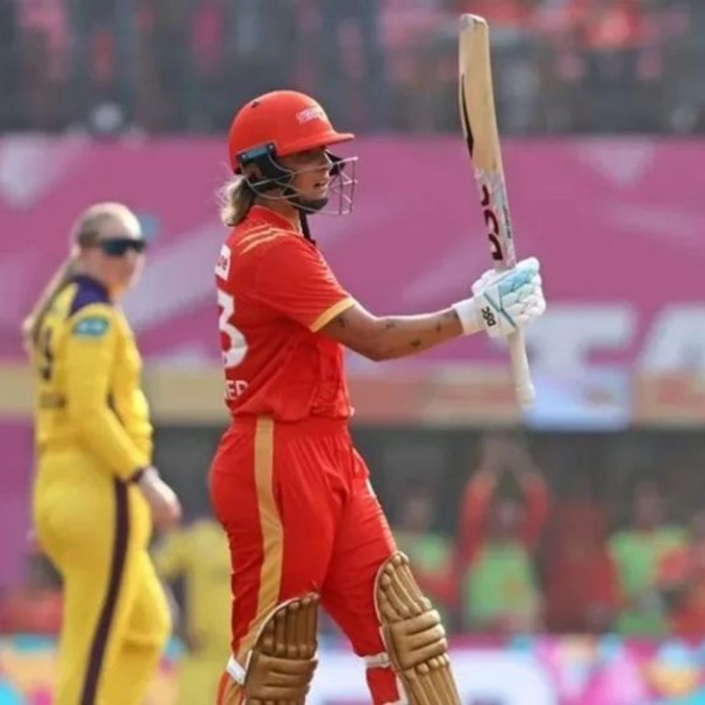 WPL- गुजरात ने यूपी वॉरियर्ज को 10 रन से हराया:कप्तान एश्ले गार्डनर की फिफ्टी, अनुष्का ने 44 रन बनाए; 3 बॉलर्स को 2-2 विकेट