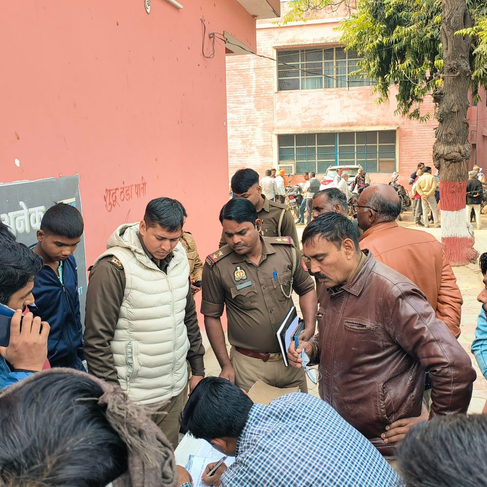 कानपुर में DCM ने बाइक सवार मां-बेटे को रौंदा, मौत:बुआ के घर गमी में शामिल होने जा रहे थे, चाची गंभीर घायल