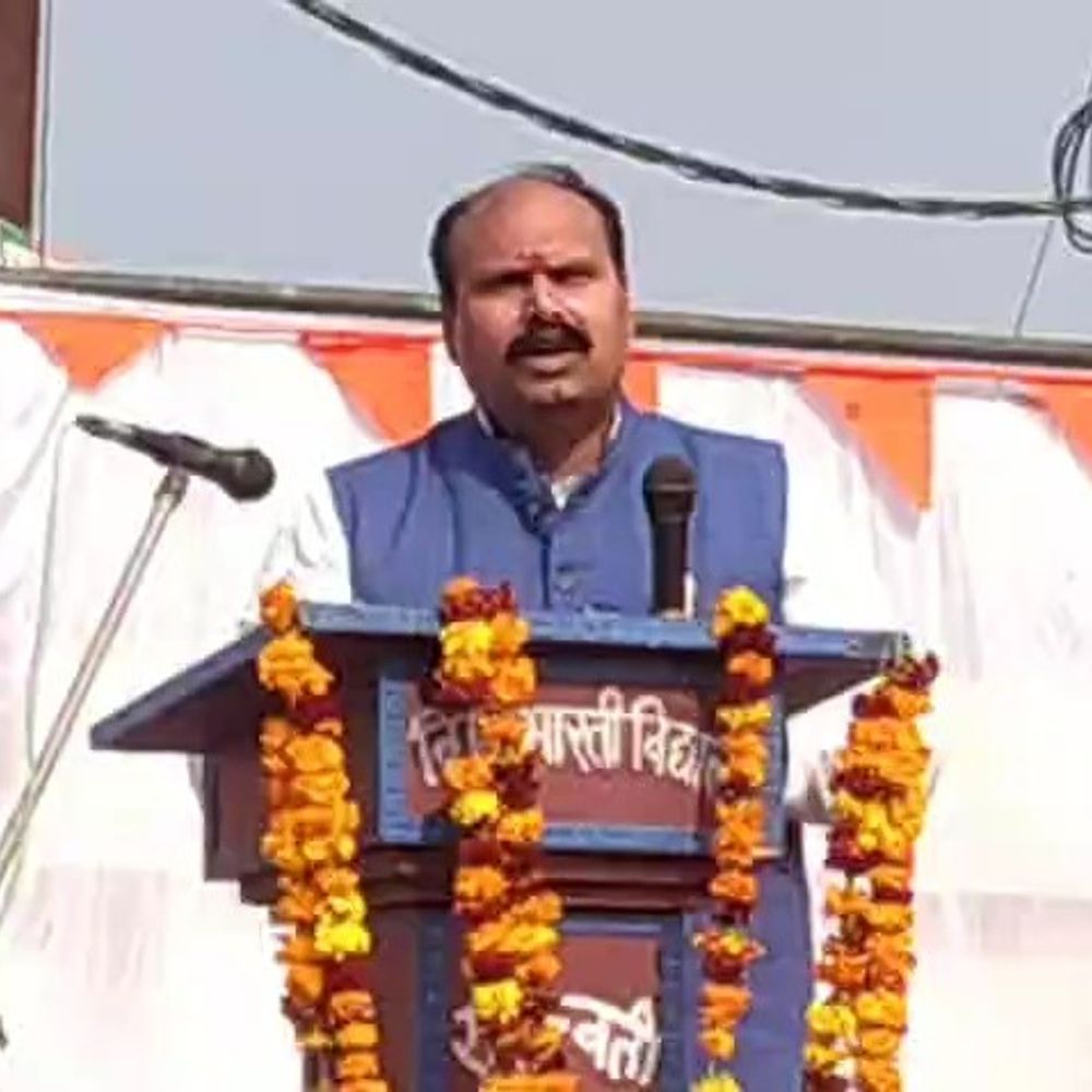 गोंडा में RSS का हिंदू सम्मेलन:कहा- गाजी भारतीय राजाओं से लड़ाई के दौरान गाय को आगे करता था, महाराजा सुहेलदेव ने मारा