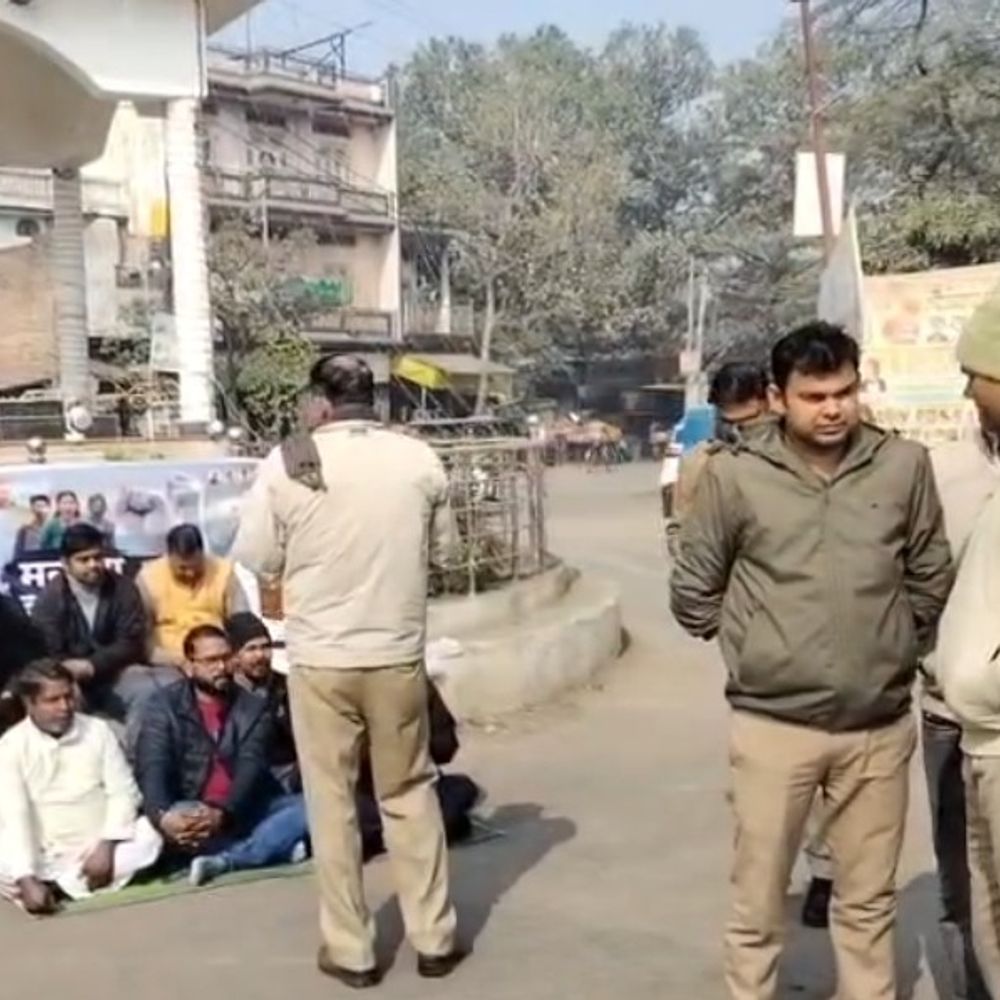 श्रावस्ती में कांग्रेस का मनरेगा बचाओ अभियान:कार्यकर्ताओं ने एक दिवसीय उपवास कर प्रतीकात्मक विरोध किया