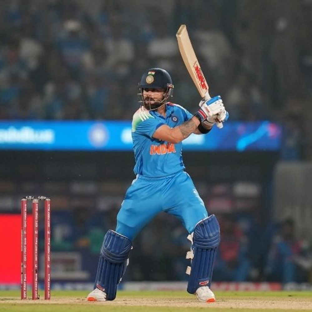 पहला वनडे- भारत के 5 बैटर्स पवेलियन लौटे:जैमिसन ने कोहली-जडेजा के बाद अय्यर को आउट किया; न्यूजीलैंड से जीत के लिए 59 रन चाहिए