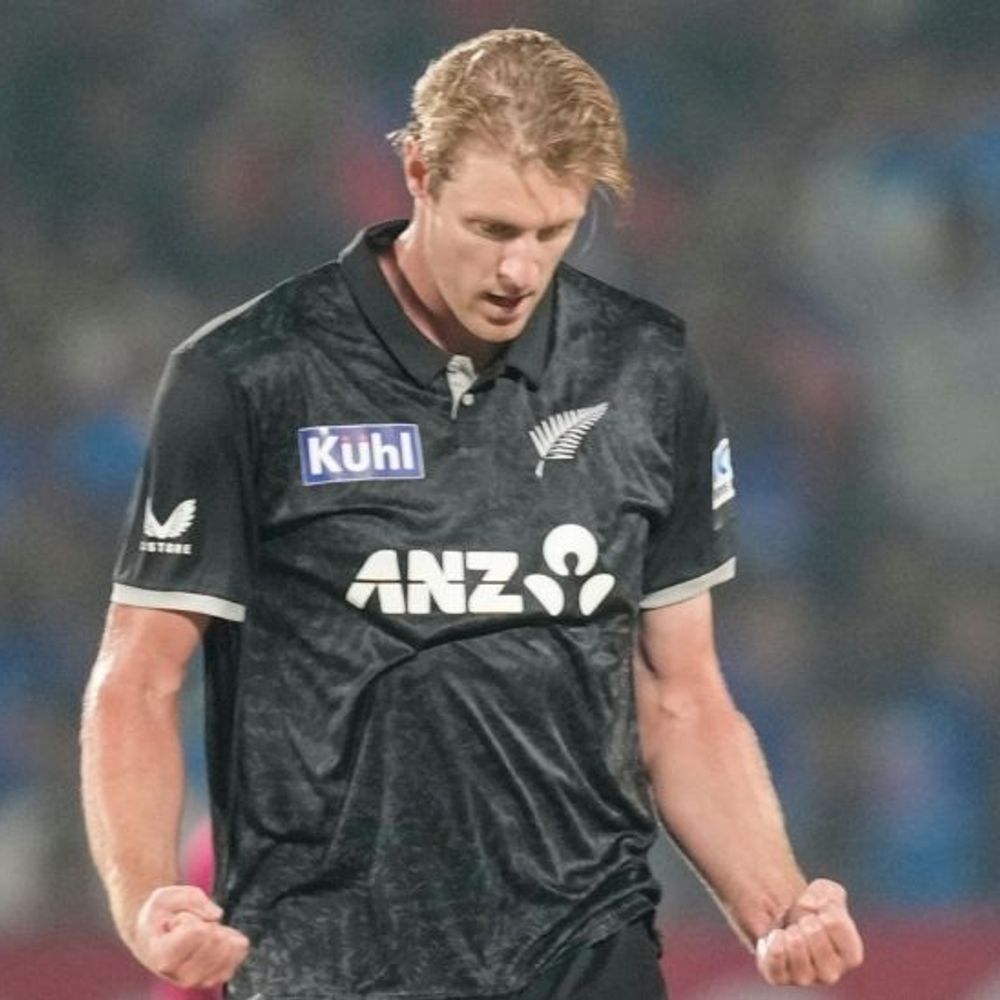 पहला वनडे- भारत के 5 बैटर्स पवेलियन लौटे:कोहली-जडेजा के बाद अय्यर आउट; न्यूजीलैंड से जीत के लिए 56 रन चाहिए