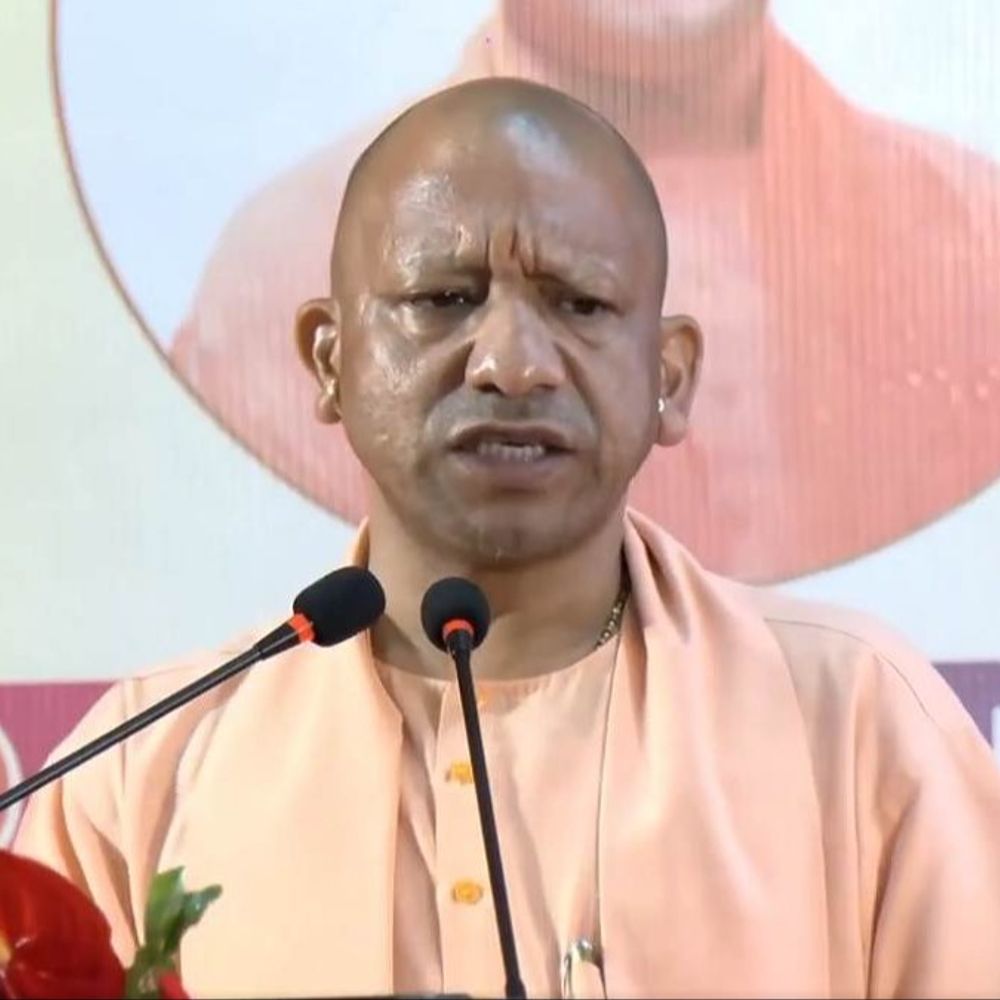 स्वामी विवेकानंद जयंती पर सीएम योगी करेंगे युवाओं का सम्मान:इंदिरा गांधी प्रतिष्ठान में 10 युवाओं को मिलेगा विवेकानंद यूथ अवॉर्ड, 1500 से अधिक युवा होंगे आयोजन में शामिल