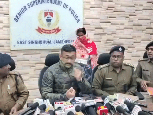 जमशेदपुर में ​​​​​​​अपहृत बच्चा 14 घंटे में बरामद:  आरोपी महिला गिरफ्तार, बेटी की सूनी गोद भरने के लिए चार माह के बच्चे को चुराया था – Jamshedpur (East Singhbhum) News