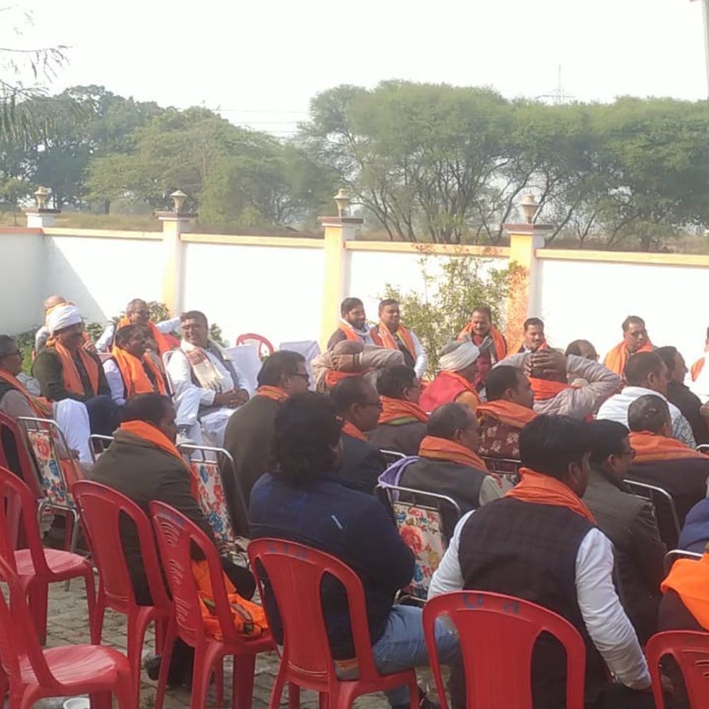 ब्राह्मणों पर टिप्पणी का विरोध:जौनपुर के जलालपुर में महासभा की बैठक, 200 से अधिक ब्राह्मण शामिल