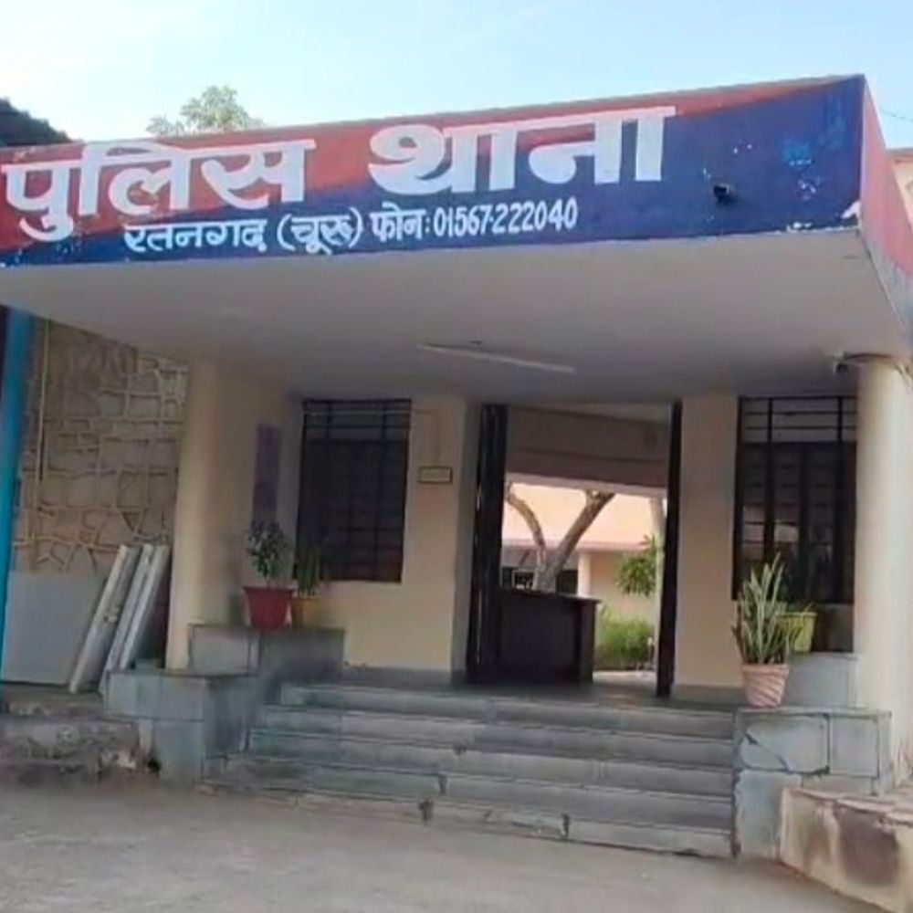 हॉर्न बजाने पर 3 लोगों से मारपीट, लूटपाट का आरोप:पुलिस ने एससी-एसटी एक्ट सहित विभिन्न धाराओं में मामला किया दर्ज