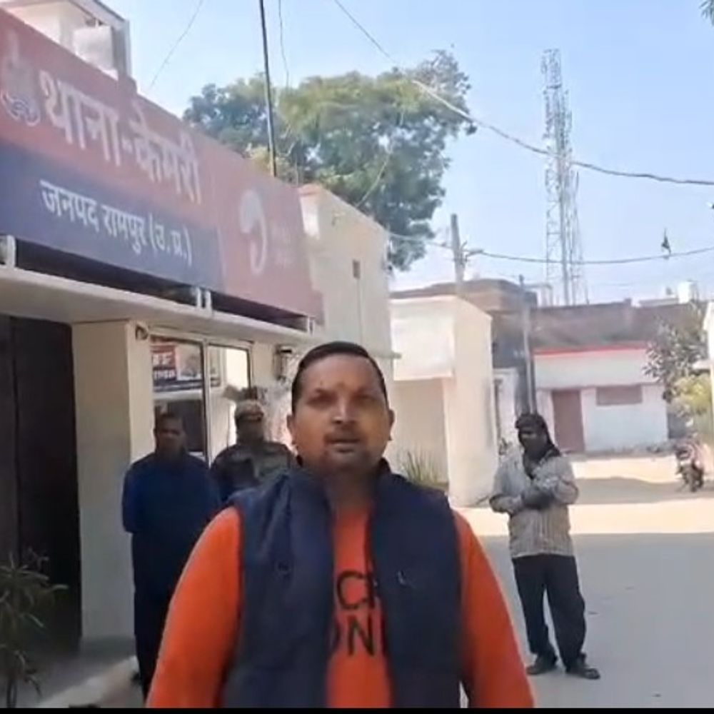 कैमरी थाने में हंगामा करने वाले युवक पर मुकदमा दर्ज:पुलिसकर्मियों से बदसलूकी और थाने में आग लगाने की दी थी धमकी