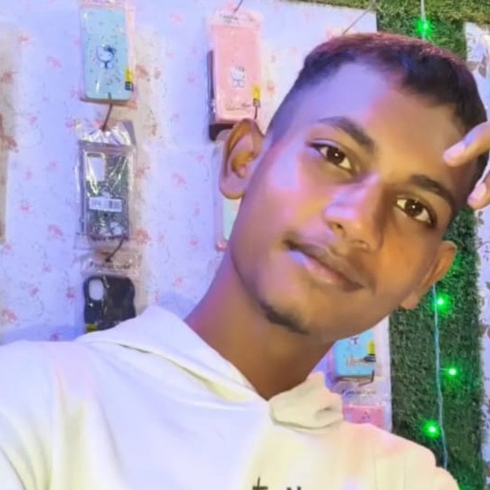 मां की डांट के बाद किशोर ने की आत्महत्या:  जमशेदपुर में फंदे से लटककर दी जान, छह माह पूर्व पिता की हुई थी मौत – Jamshedpur (East Singhbhum) News