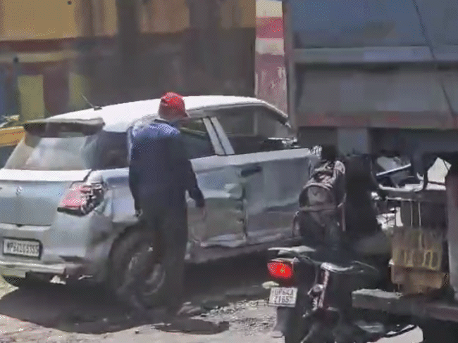 कोयले के डंपरों का खौफ, 10 साल में 2084 मौतें:  गुस्साए लोग सिंगरौली में गाड़ियां जला रहे, हाईकोर्ट में याचिका- ट्रकों से जान बचाएं – Madhya Pradesh News