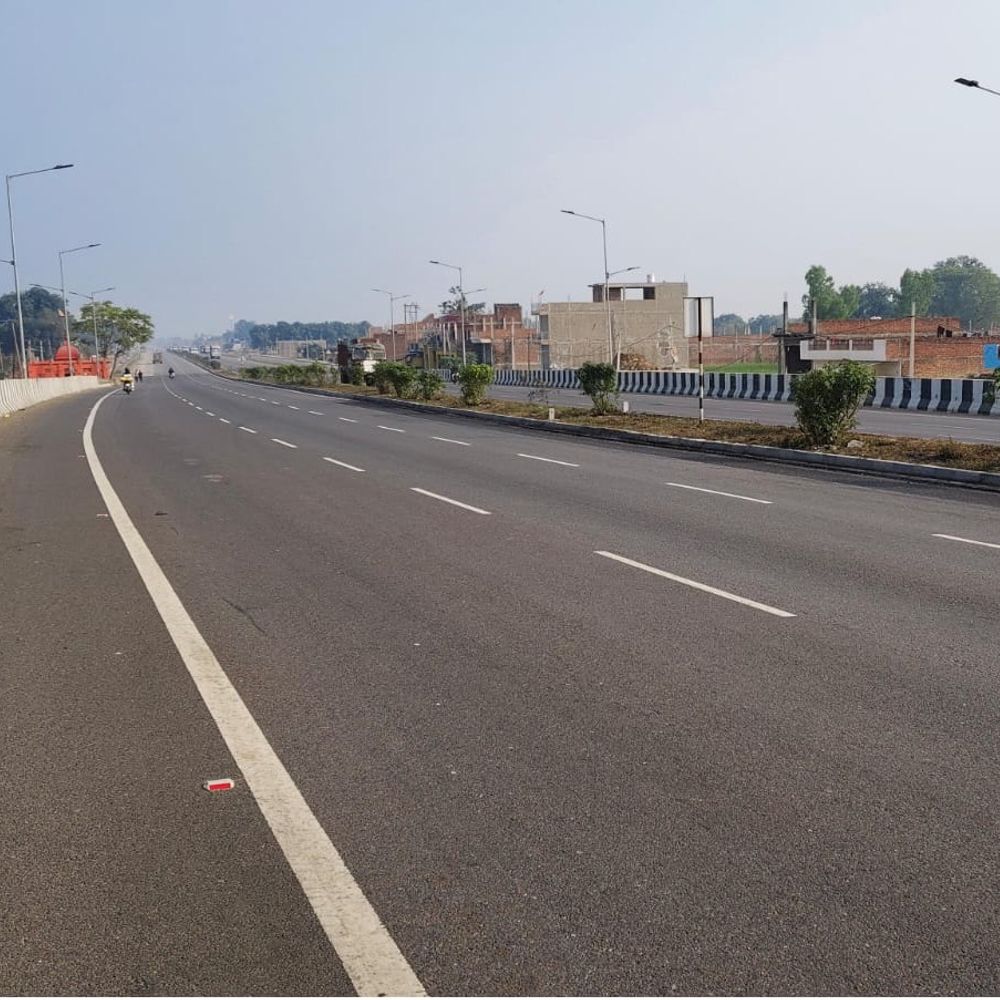 कौशांबी में तीन दिन से धूप, ठंड से राहत:न्यूनतम तापमान 10-11°C हुआ, हाईवे पर विजिबिलिटी सामान्य