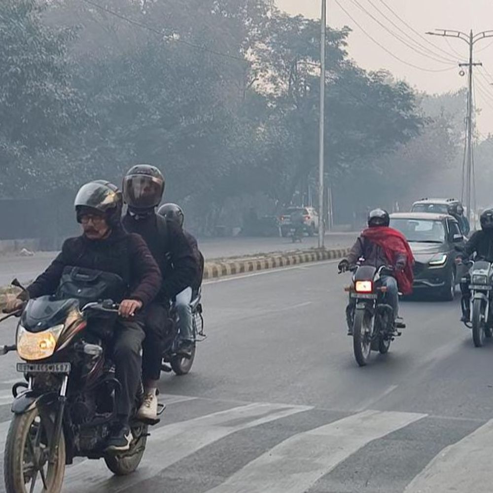 गाजियाबाद में 5 डिग्री से नीचे आया पारा:सर्दी के चलते 5 वीं तक के स्कूलों में 15 जनवरी तक अवकाश