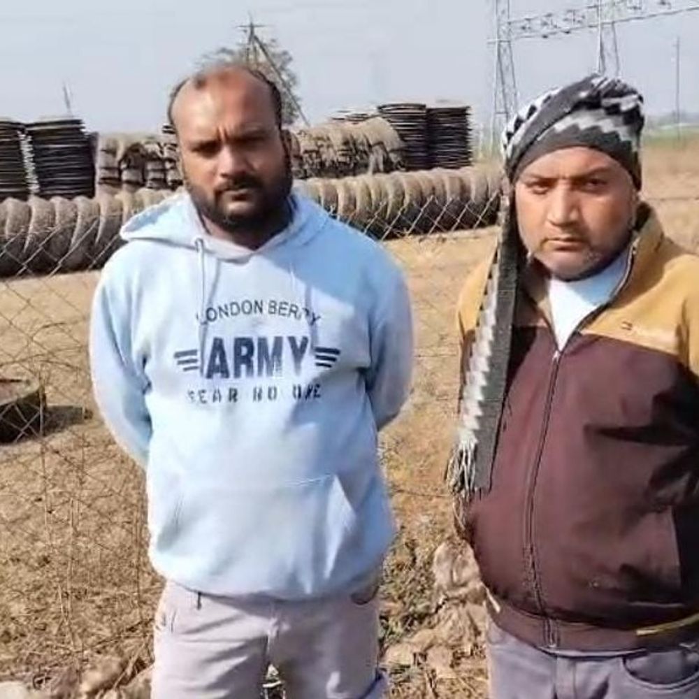 मूंदी में पंचर दुकान वाले के 35 टायर चोरी:CCTV में कैद हुई वारदात; वाहन लेकर आए थे चोर