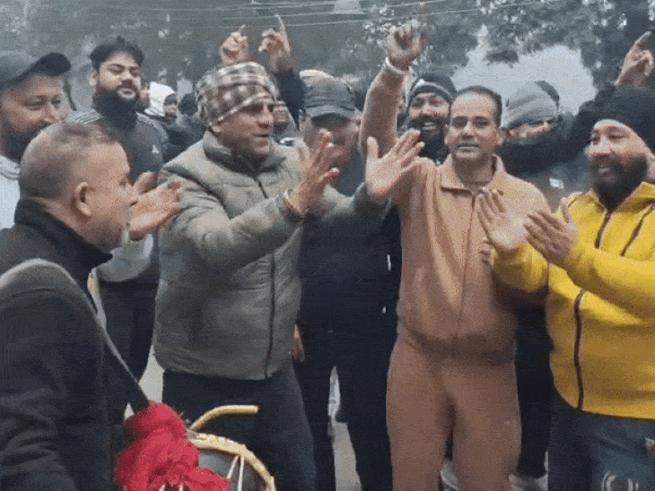 लोहड़ी पर कोहरे ने किरकिरा किया मजा:  सुबह नहीं उड़ पाए पतंग, अब साफ होने लगा मौसम – Chandigarh News