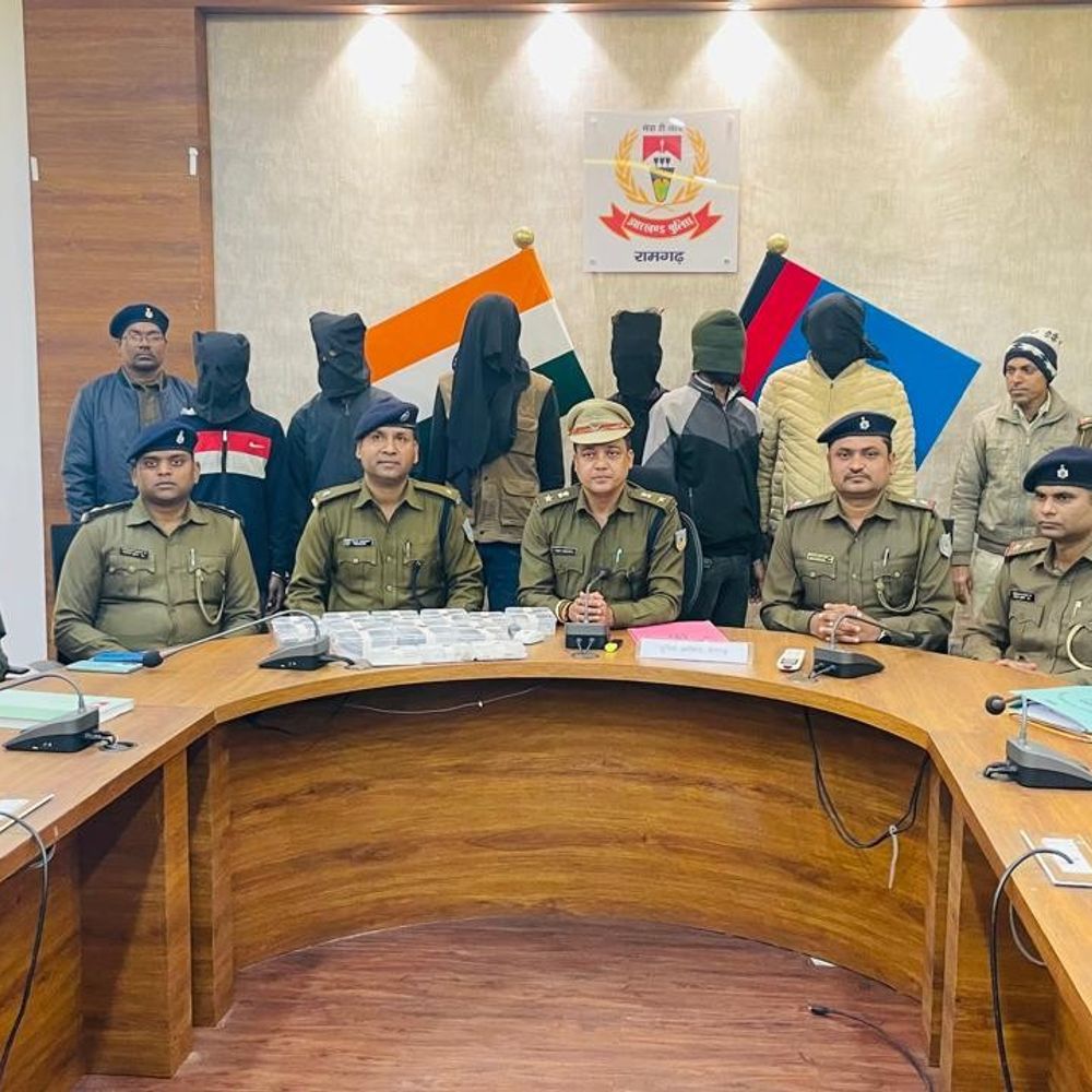 रामगढ़ में बालू कारोबारी आवास पर फायरिंग मामला:  रंगदारी ना देने की वजह से की थी गोलीबारी, राहुल दुबे गैंग के 6 अपराधी गिरफ्तार – Ramgarh (Jharkhand) News