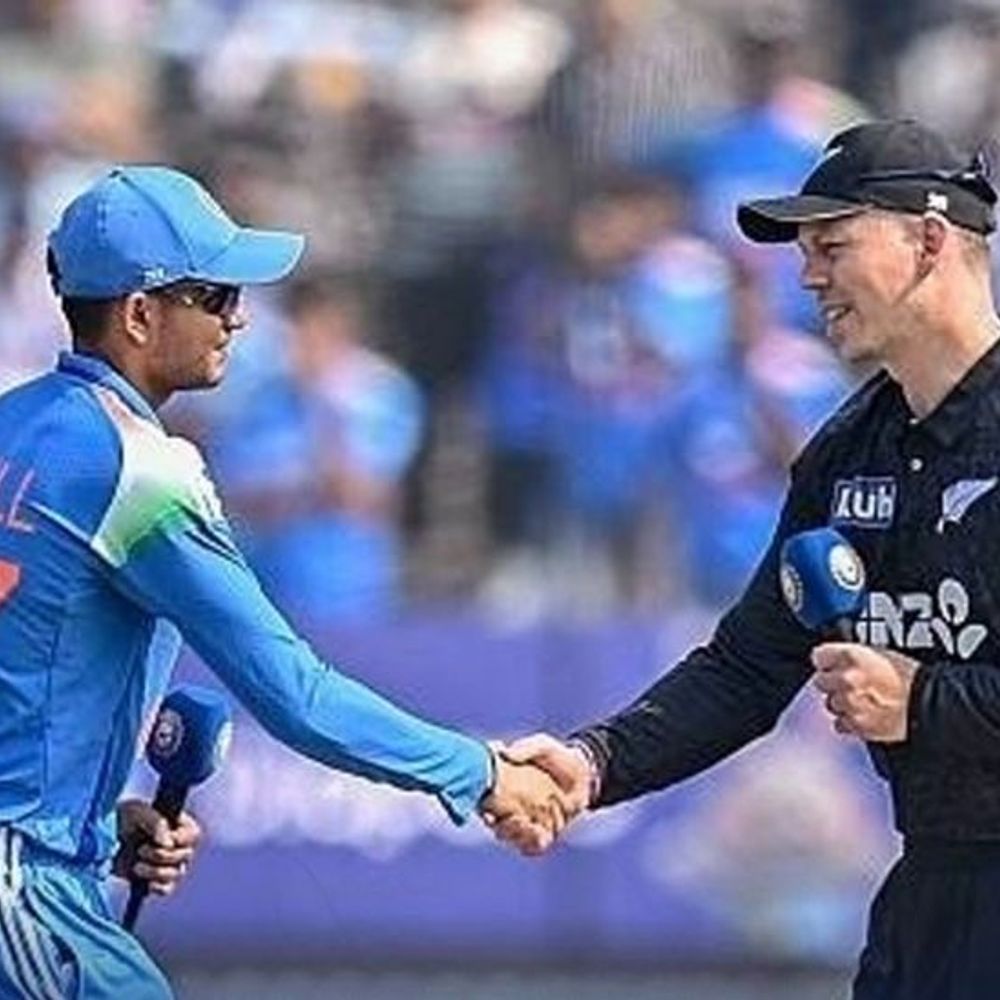 IND vs NZ दूसरा वनडे:काइल जैमिसन ने पहला ओवर मेडन डाला, रोहित-गिल की जोड़ी क्रीज पर