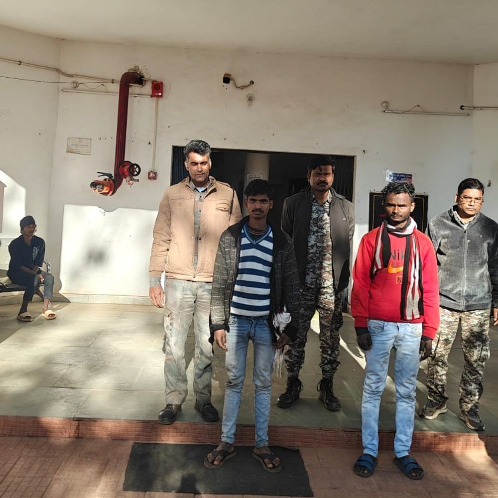 कुसमी पुलिस ने मोबाइल-नकद लूट के 2 आरोपी दबोचे:  जंगल में ले जाकर की थी लूटपाट, न्यायिक रिमांड पर भेजा – Balrampur (Ramanujganj) News